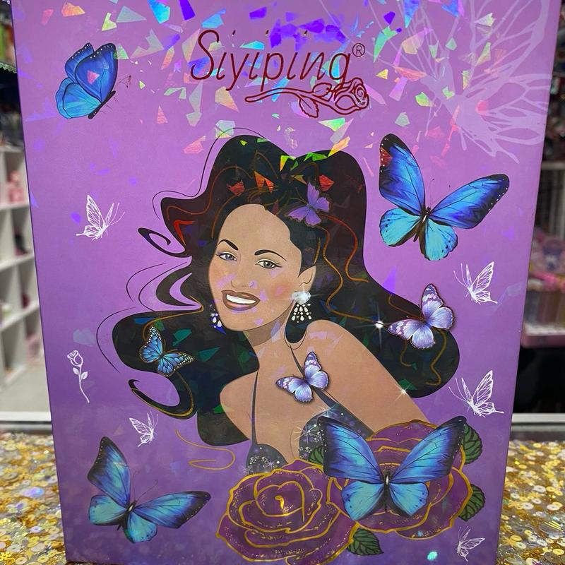 Siyiping Selena Eyeshadow Palette