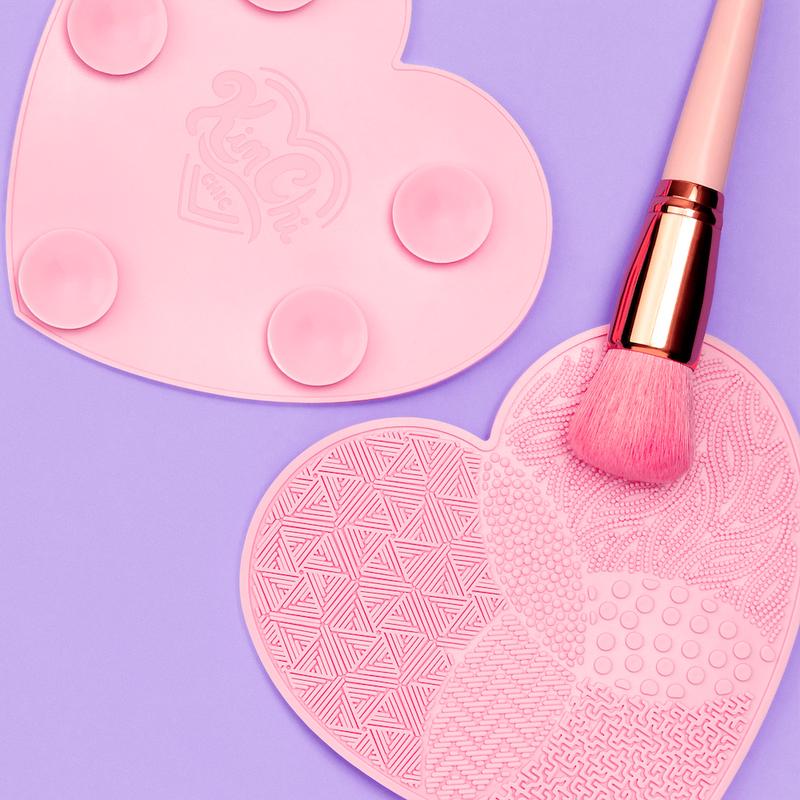 KimChi Chic Flawless Silicone Brush Cleansing Pad for Cosmetic Makeup Brushes, Deep Clean Realness, Lightweight and Compact