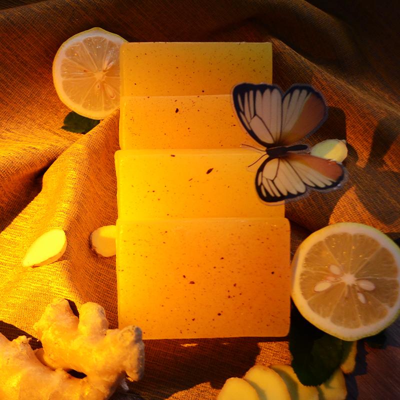 1pcs Natural Currant Turmeric Soap Curcumin Handmade Soap 100g Long-lasting fragrance Cleaning Body Moisturizing Men Women Face Washing Handmade Soap Valentine's Day Halloween Christmas Mother's Day New Year's Day Gift for others soap   Scented Aroma