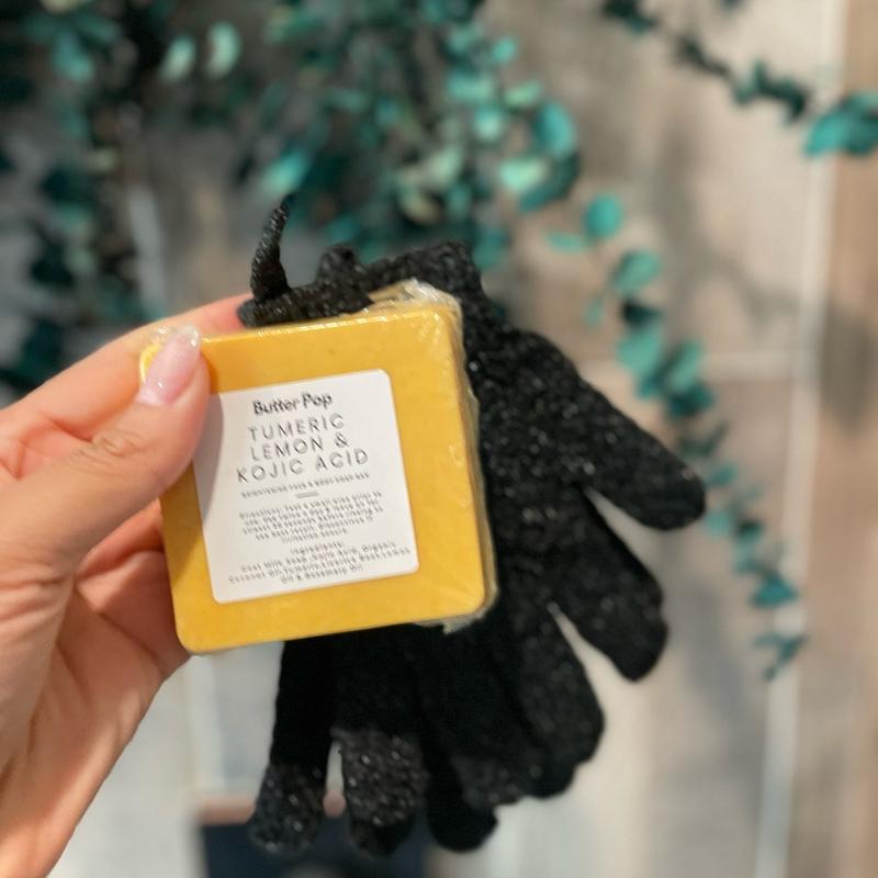 Tumeric Brightening Soap Bar & Exfoliation Glove Glow Kit